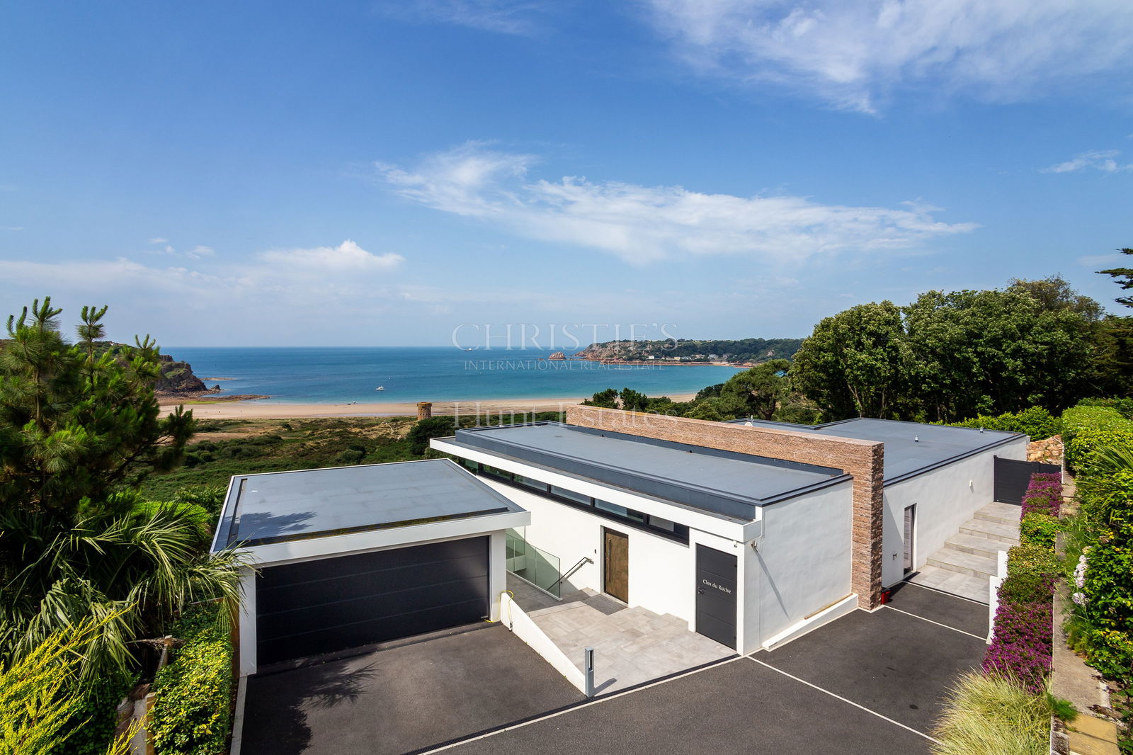 4 Bedroom Single Family Home/House's Image 35