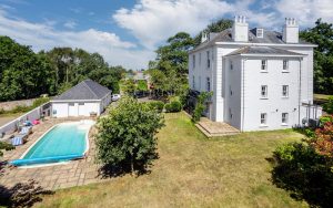 Stunning Regency Property