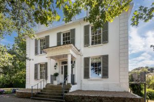 Stunning Regency Property