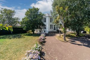 Stunning Regency Property