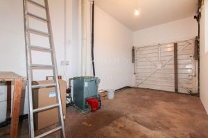 Detached Bungalow In Quiet Location With Field, Stable And Multipurpose Storage