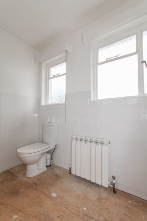 Detached Bungalow In Quiet Location With Field, Stable And Multipurpose Storage