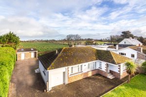 Detached Bungalow In Quiet Location With Field, Stable And Multipurpose Storage