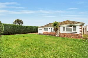 Detached Bungalow In Quiet Location With Field, Stable And Multipurpose Storage