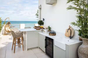 CONTEMPORARY BEACH HOUSE WITH STUNNING SEA VIEWS