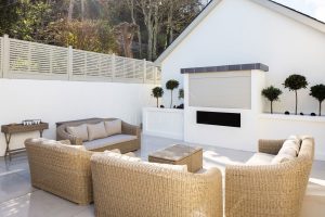 CONTEMPORARY BEACH HOUSE WITH STUNNING SEA VIEWS