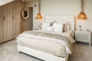 CONTEMPORARY BEACH HOUSE WITH STUNNING SEA VIEWS