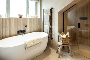 CONTEMPORARY BEACH HOUSE WITH STUNNING SEA VIEWS