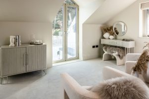 CONTEMPORARY BEACH HOUSE WITH STUNNING SEA VIEWS