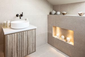 CONTEMPORARY BEACH HOUSE WITH STUNNING SEA VIEWS