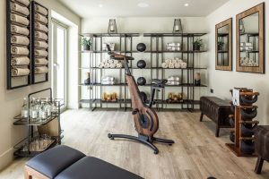 CONTEMPORARY BEACH HOUSE WITH STUNNING SEA VIEWS