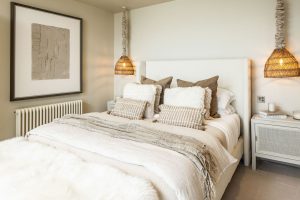 CONTEMPORARY BEACH HOUSE WITH STUNNING SEA VIEWS