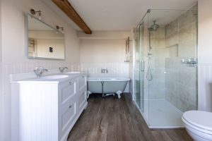 Distinguished Granite Property With Rural Views To The Coast&nbsp;