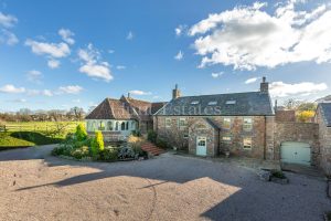 Distinguished Granite Property With Rural Views To The Coast&nbsp;