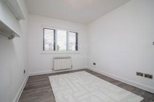 Spacious Four-Bedroom Detached Family Home in Quiet Cul-de-Sac