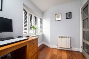 Spacious Four-Bedroom Detached Family Home in Quiet Cul-de-Sac