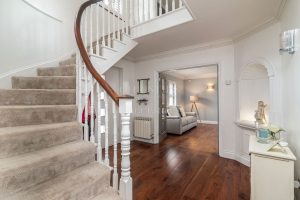 Spacious Four-Bedroom Detached Family Home in Quiet Cul-de-Sac