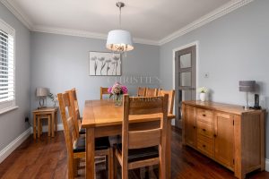 Spacious Four-Bedroom Detached Family Home in Quiet Cul-de-Sac