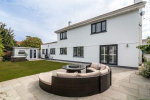 Spacious Four-Bedroom Detached Family Home in Quiet Cul-de-Sac