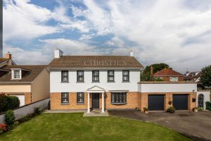 Spacious Four-Bedroom Detached Family Home in Quiet Cul-de-Sac