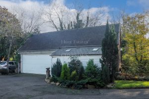 Beautiful Home Set in Picturesque Grounds