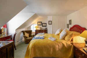 Beautiful Home Set in Picturesque Grounds