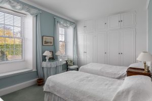 Beautiful Home Set in Picturesque Grounds