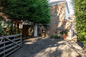 Beautiful Home Set in Picturesque Grounds