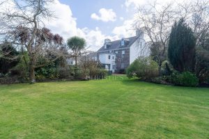 Beautiful Home Set in Picturesque Grounds