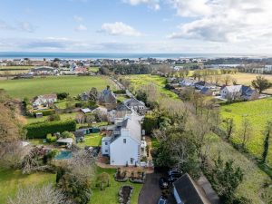 Beautiful Home Set in Picturesque Grounds