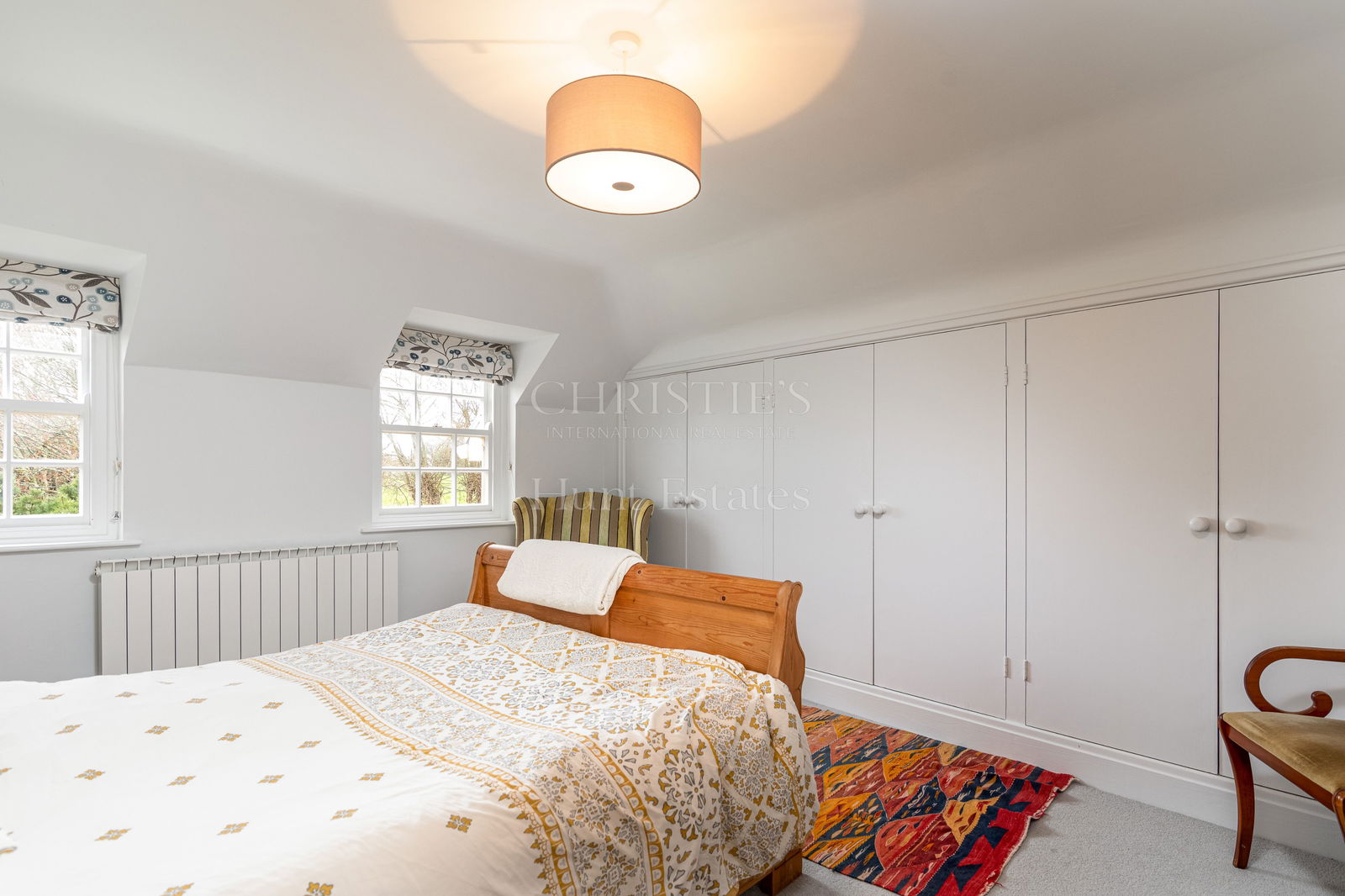9 Bedroom Single Family Home/House's Image 21