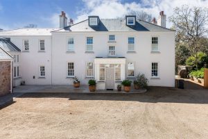 Superb Traditional Jersey Granite Home With Grounds