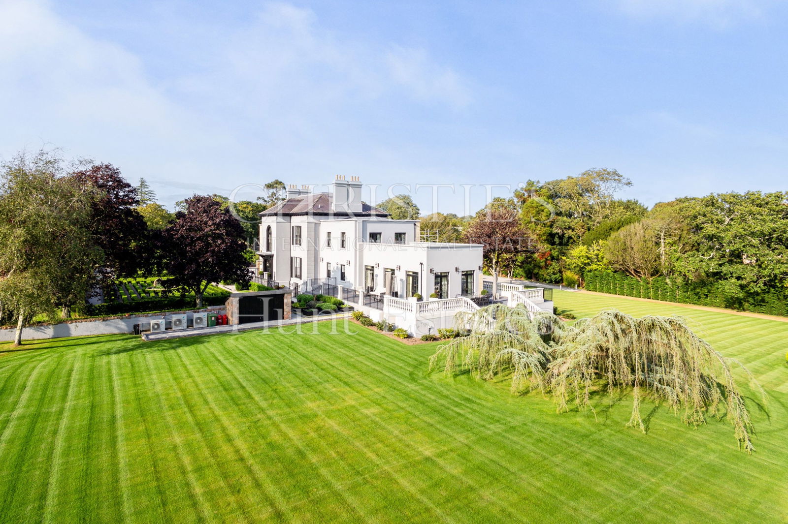 8 Bedroom Single Family Home/House's Image 41