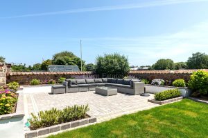 Substantial 4 Bedroom Dormer Bungalow In A Delightful Rural Setting