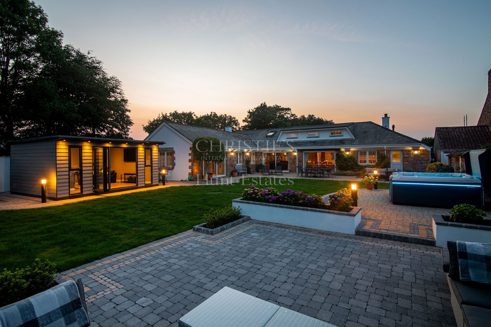4 Bedroom Single Family Home/House's Image 26
