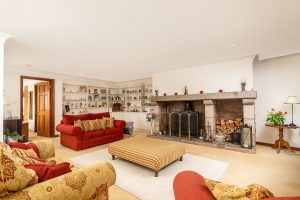 Substantial 4 Bedroom Dormer Bungalow In A Delightful Rural Setting