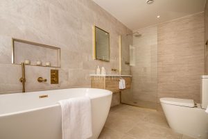 Detached Modern Residence Just A Short Walk To The Sea