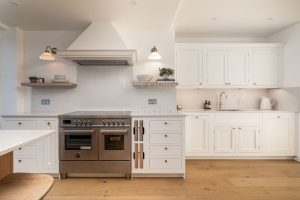 Detached Modern Residence Just A Short Walk To The Sea