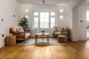 Detached Modern Residence Just A Short Walk To The Sea