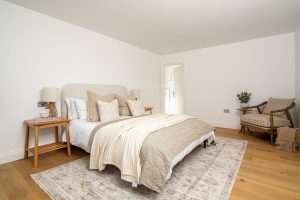 Detached Modern Residence Just A Short Walk To The Sea