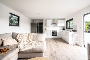 Detached Modern Residence Just A Short Walk To The Sea