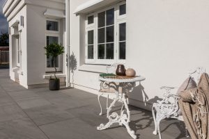 Detached Modern Residence Just A Short Walk To The Sea