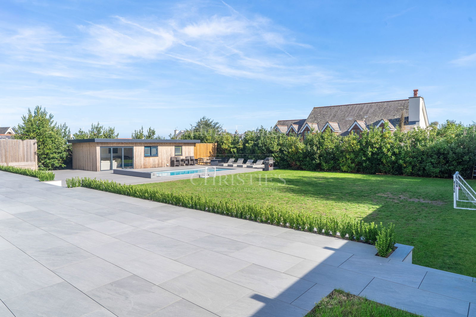 4 Bedroom Single Family Home/House's Image 44