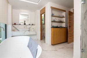 Luxurious New Home In Elevated Position Overlooking St Aubin&rsquo;s Bay