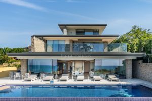 Luxurious New Home In Elevated Position Overlooking St Aubin&rsquo;s Bay
