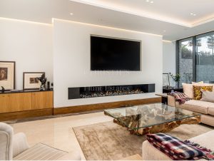 Luxurious New Home In Elevated Position Overlooking St Aubin&rsquo;s Bay