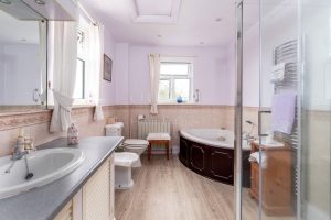 A Rare and Versatile Countryside Retreat – Full of Character and Potential