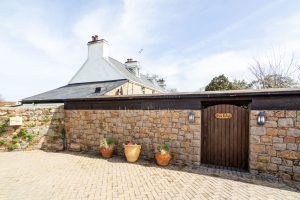 A Rare and Versatile Countryside Retreat – Full of Character and Potential