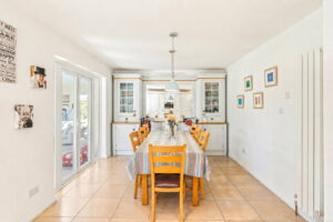 Detached Five Bedroom Family Home