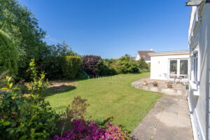 Detached Five Bedroom Family Home